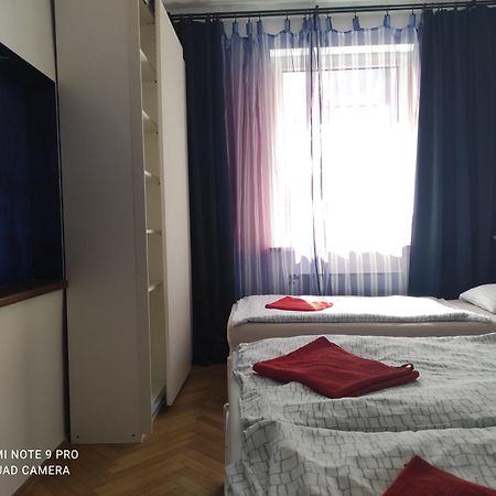 Apartment Maximilian Братислава Екстер'єр фото