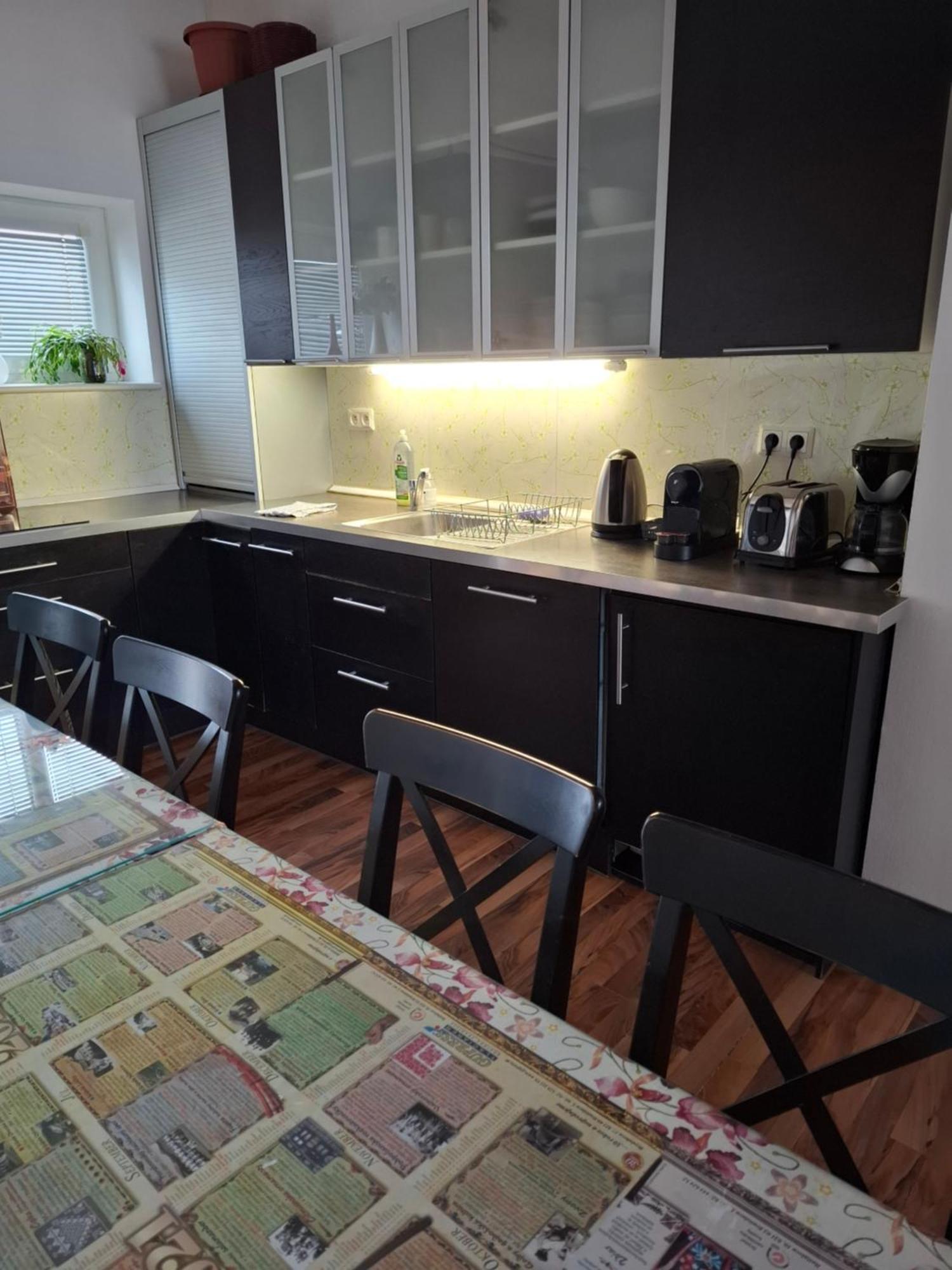 Apartment Maximilian Братислава Екстер'єр фото
