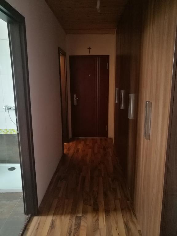 Apartment Maximilian Братислава Екстер'єр фото