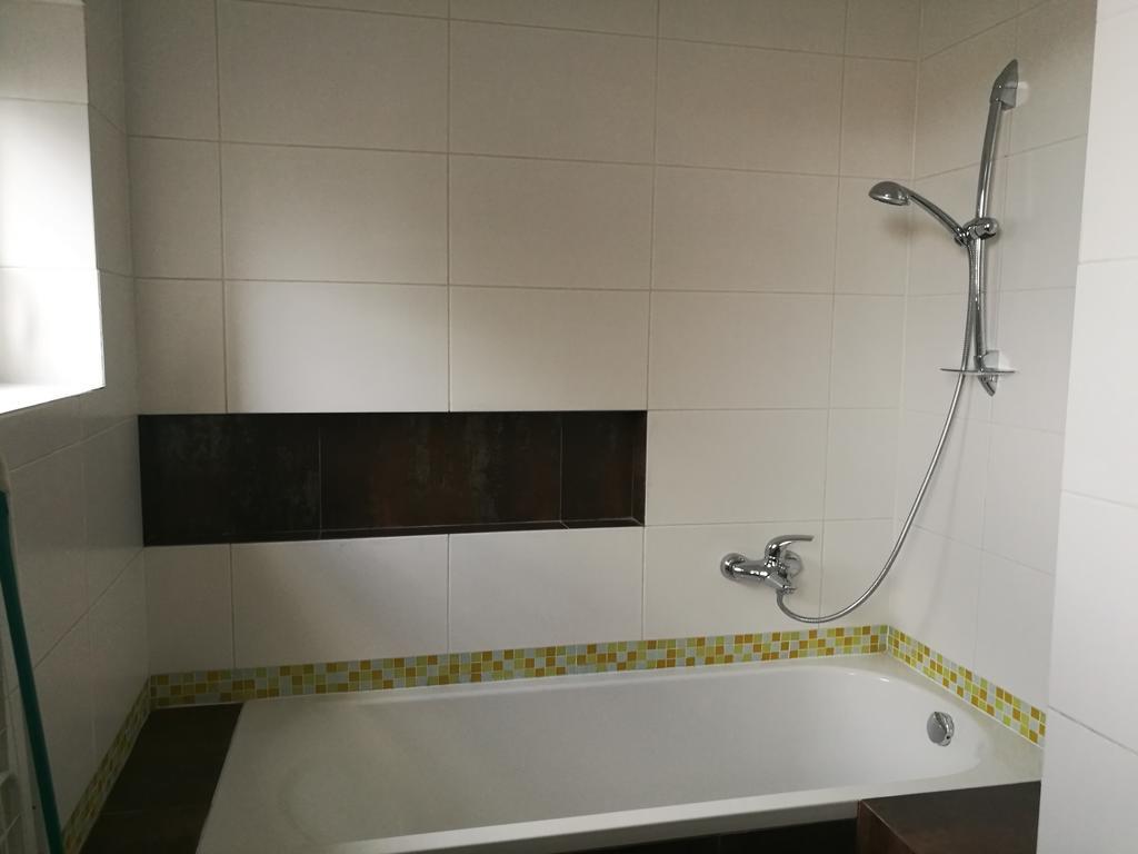 Apartment Maximilian Братислава Екстер'єр фото